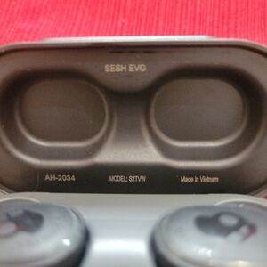 Skullcandy SESH EVO True Wireless Earbuds Case - Black